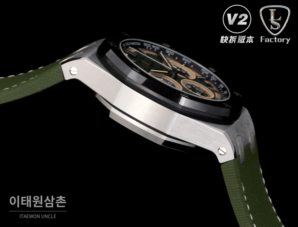 오데마피게 로열오크 오프쇼어 세라믹베젤 오토매틱 43mm 26420 그린 다이얼 그린 나일론 스트랩