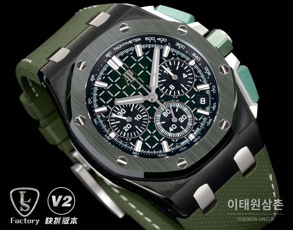 오데마피게 로열오크 오프쇼어 세라믹베젤 크로노그래프 43mm 26420 그린 다이얼 그린 러버 스트랩