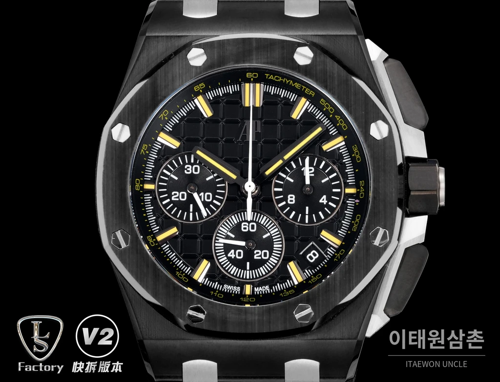 오데마피게 로열오크 오프쇼어 세라믹베젤 크로노그래프 43mm 26420 블랙 다이얼 블랙 러버 스트랩 (2)