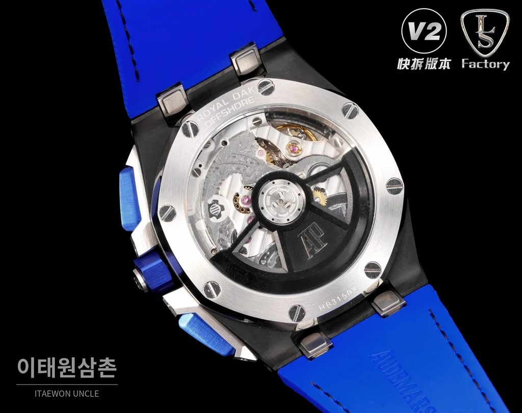 오데마피게 로열오크 오프쇼어 세라믹베젤 크로노그래프 43mm 26420 블랙 다이얼 블루 러버 스트랩