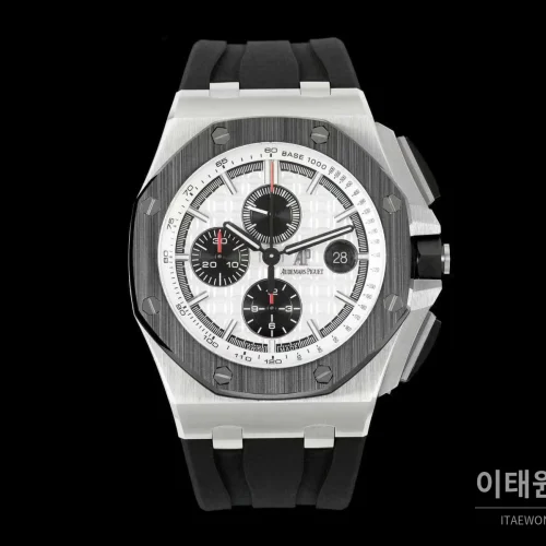 오데마피게 로열오크 오프쇼어 세라믹 블랙다이얼 크로노그래프 오토매틱 44mm 블랙 러버 스트랩 그레이 베젤