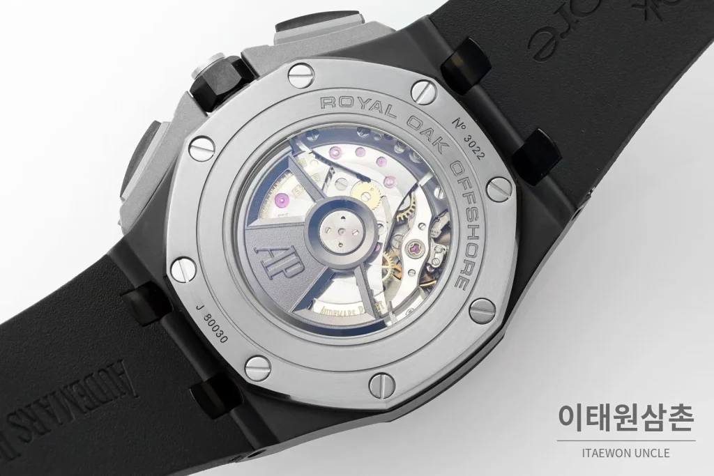 오데마피게 로열오크 오프쇼어 세라믹 블랙다이얼 크로노그래프 오토매틱 44mm 블랙 러버 스트랩 블랙 베젤 (2)