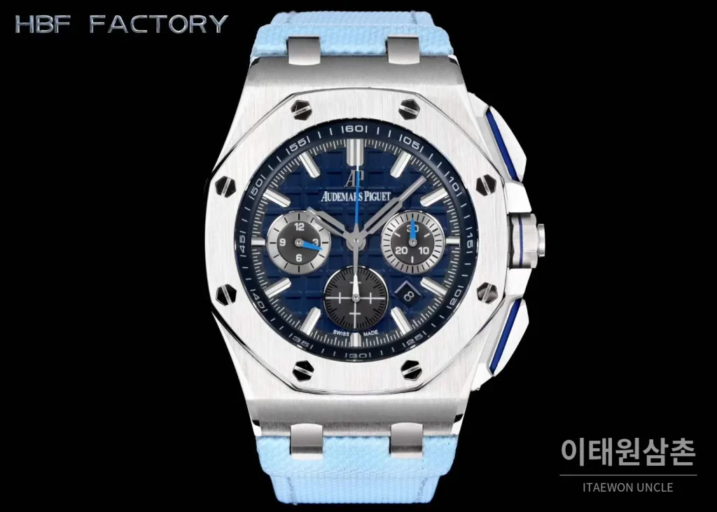 오데마피게 로열오크 오프쇼어 크로노그래프 오토매틱 44mm 블랙 아이스블루 러버 스트랩