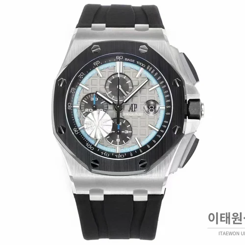 오데마피게 로열오크 오프쇼어 크로노그래프 플래티넘 톤 세라믹 베젤 오토매틱 44mm 실버 / 블랙 블랙 러버 스트랩