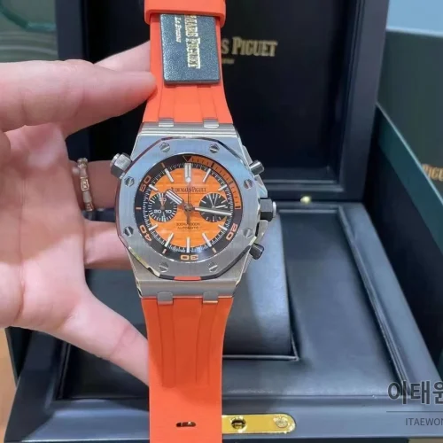 오데마피게 로열오크 오프쇼어 크로노그래프 스틸 블랙다이얼 오토매틱 42mm 오렌지 러버 스트랩