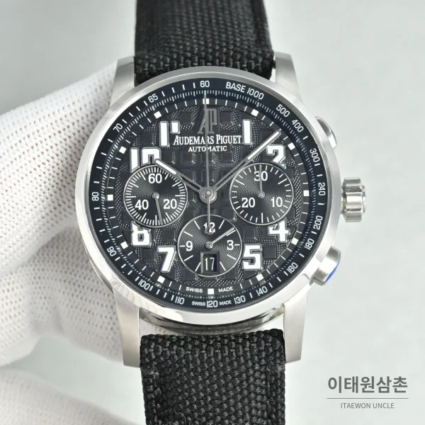 오데마피게 로얄오크 오프쇼어 크로노그래프 스틸 오토매틱 41mm 26048 블랙 다이얼 블랙 나일론 스트랩 오데마피게 로얄오크 오프쇼어 크로노그래프 스틸 오토매틱 41mm 26048 블랙 다이얼 블랙 나일론 스트랩