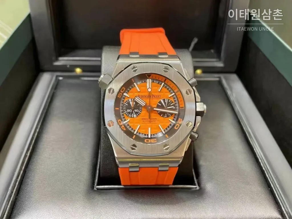 오데마피게 로열오크 오프쇼어 크로노그래프 스틸 블랙다이얼 오토매틱 42mm 오렌지 러버 스트랩