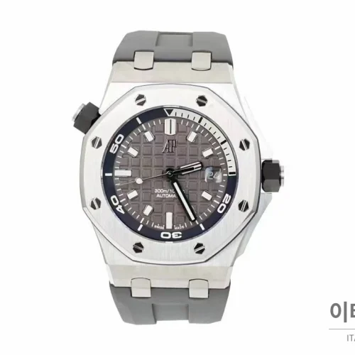 오데마피게 로열오크 오프쇼어 다이버 15720 스틸 블랙다이얼 오토매틱 42mm 그레이 러버 스트랩