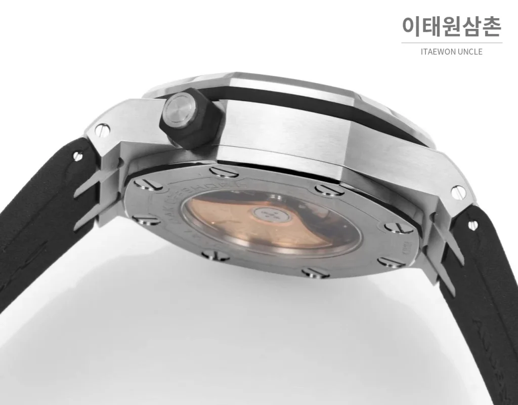 오데마피게 로열오크 오프쇼어 다이버 스틸 블랙다이얼 오토매틱 42mm (2)