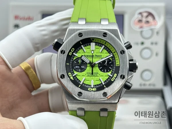 오데마피게 로열오크 오프쇼어 듀얼카운터 크로노그래프 오토매틱 42mm 26703 그린 다이얼