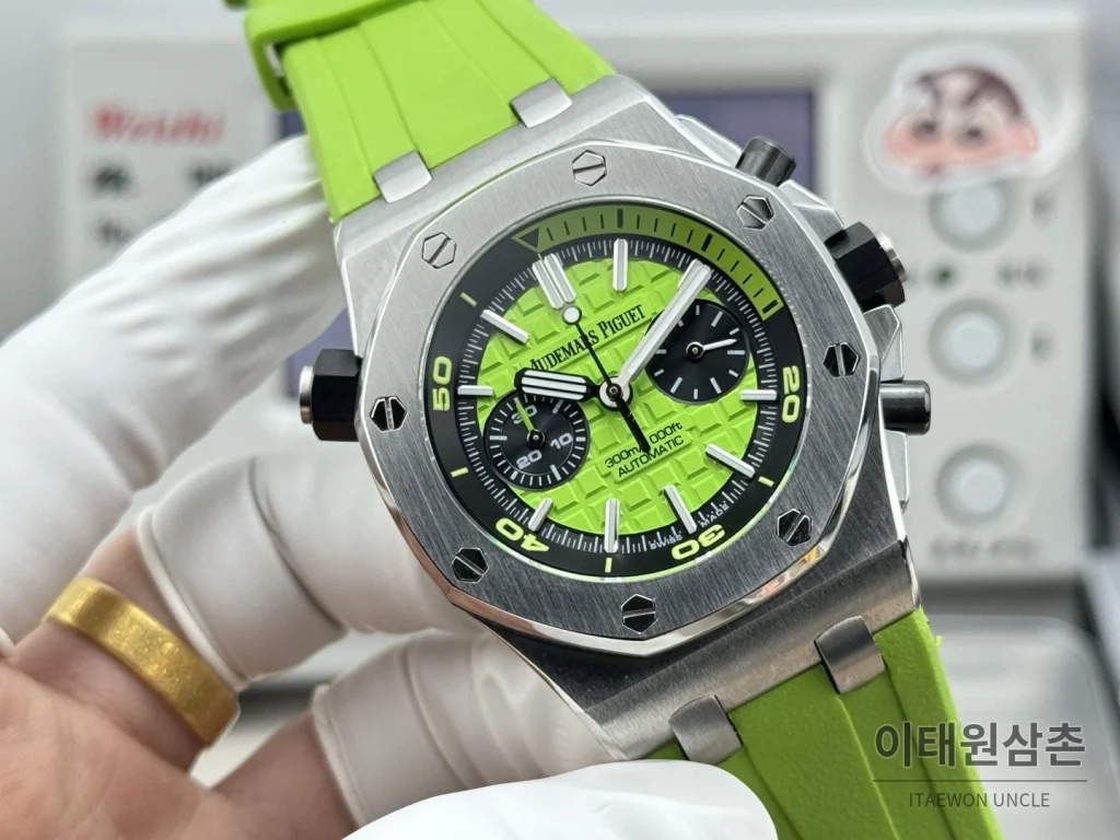 오데마피게 로열오크 오프쇼어 듀얼카운터 크로노그래프 오토매틱 42mm 26703 그린 다이얼