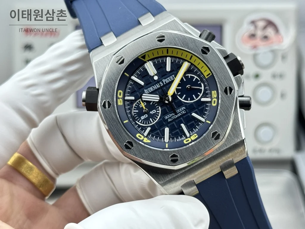 오데마피게 로열오크 오프쇼어 듀얼카운터 크로노그래프 오토매틱 42mm 26703 네이비 다이얼