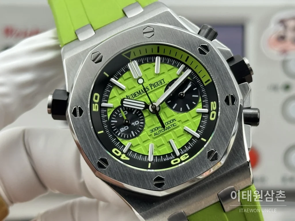 오데마피게 로열오크 오프쇼어 듀얼카운터 크로노그래프 오토매틱 42mm 26703 그린 다이얼