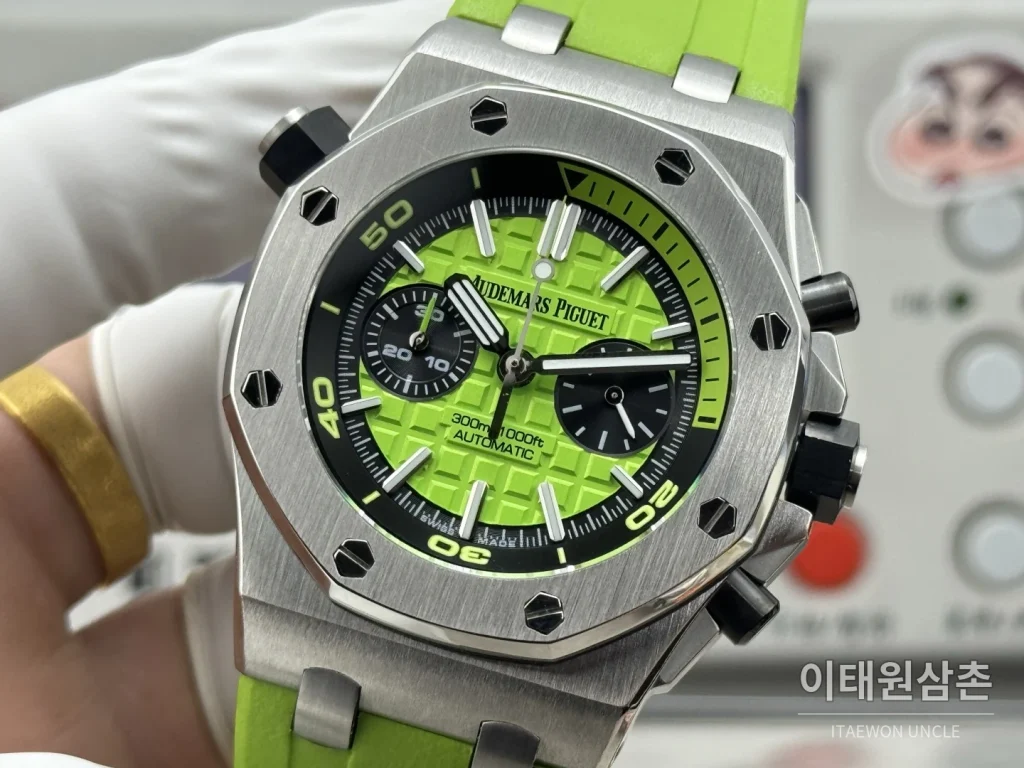 오데마피게 로열오크 오프쇼어 듀얼카운터 크로노그래프 오토매틱 42mm 26703 그린 다이얼