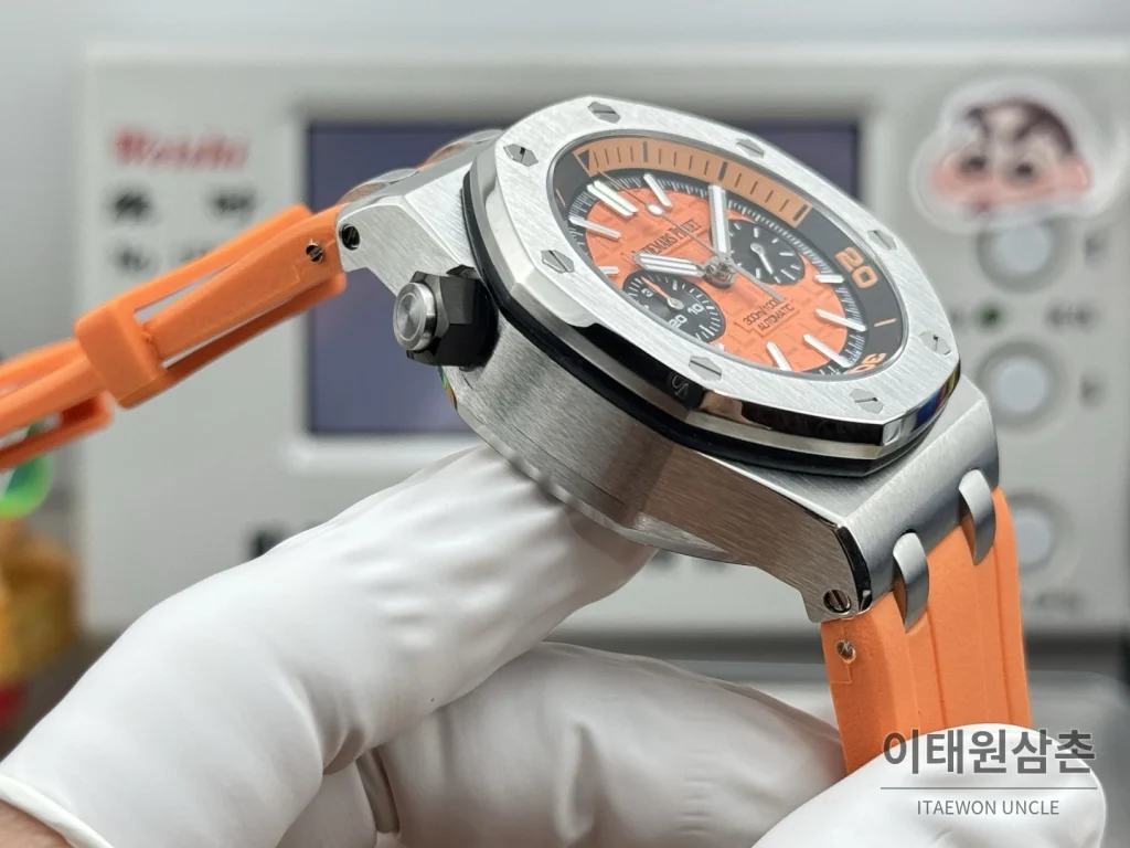 오데마피게 로열오크 오프쇼어 듀얼카운터 크로노그래프 오토매틱 42mm 26703 오렌지 다이얼