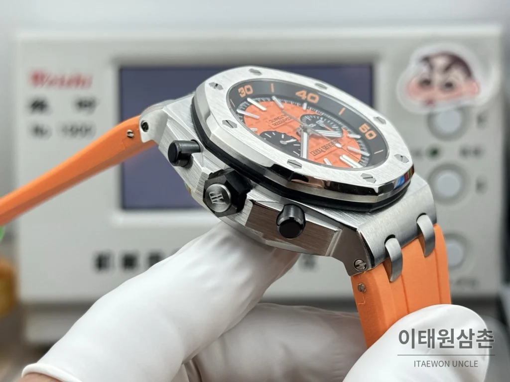 오데마피게 로열오크 오프쇼어 듀얼카운터 크로노그래프 오토매틱 42mm 26703 오렌지 다이얼