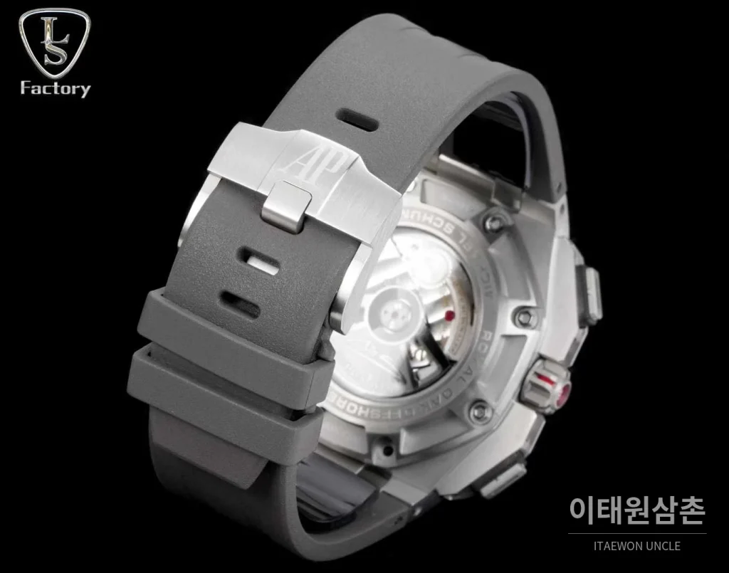 오데마피게 로열오크 오프쇼어 슈마허 에디션 스틸 크로노그래프 러버밴드 오토매틱 44mm 블랙 (2)