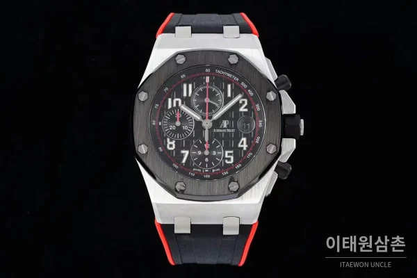 오데마피게 로열오크오프쇼어 스틸 블루다이얼 크로노그래프 오토매틱 42mm (2) 오데마피게 로열오크오프쇼어 스틸 블루다이얼 크로노그래프 오토매틱 42mm 레드 러버 스트랩 블랙 베젤