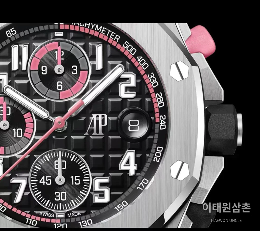 오데마피게 로열오크 오프쇼어 스틸 레드다이얼 크로노그래프 42mm