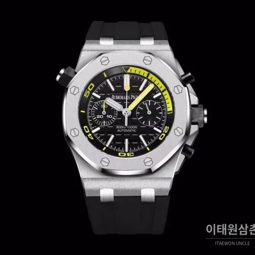 오데마피게 로열오크오프쇼어 스틸 와플다이얼 크로노그래프 오토매틱 42mm 블랙 블랙 러버 스트랩