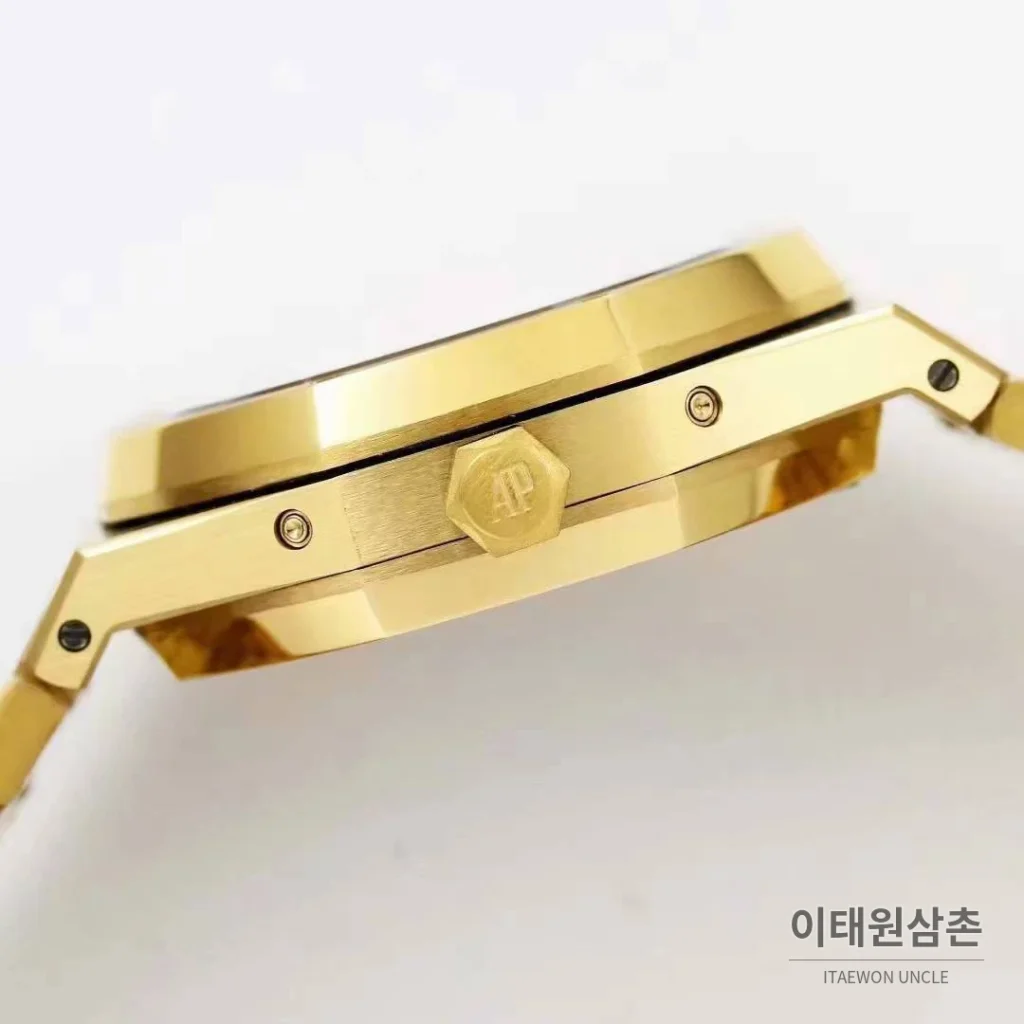 오데마피게 로열오크 퍼페추얼 캘린더 문페이즈 오토매틱 41mm 블루 / 블랙 골드 브레이슬릿