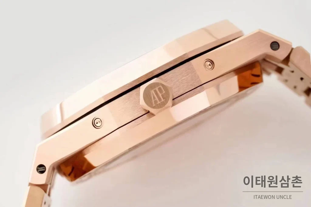 오데마피게 로열오크 퍼페추얼 캘린더 문페이즈 오토매틱 41mm 블루 / 블랙 로즈골드 브레이슬릿