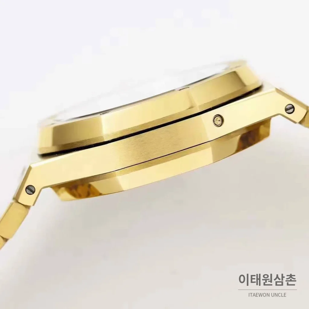 오데마피게 로열오크 퍼페추얼 캘린더 문페이즈 오토매틱 41mm 블루 / 블랙 골드 브레이슬릿