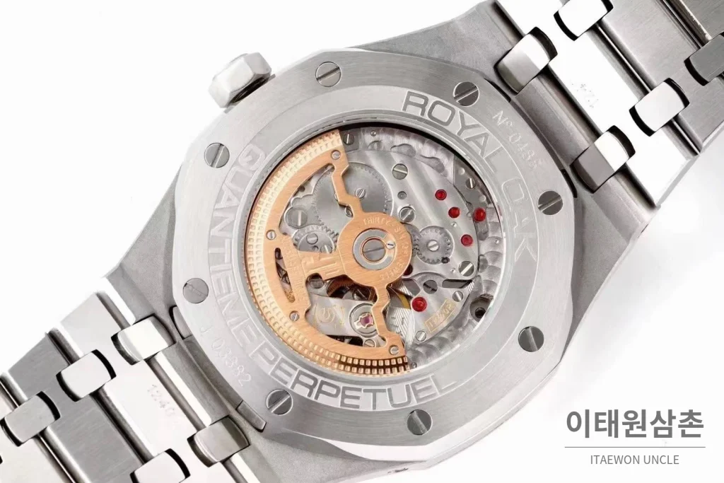 오데마피게 로열오크 퍼페추얼 캘린더 문페이즈 오토매틱 41mm 블루 / 블랙 스틸 브레이슬릿