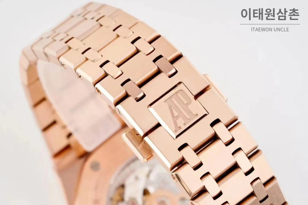 오데마피게 로열오크 퍼페추얼 캘린더 문페이즈 오토매틱 41mm 블루 / 블랙 로즈골드 브레이슬릿