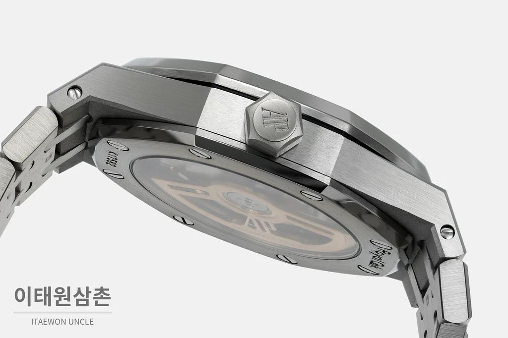 오데마피게 로열오크 실버 다이아베젤 그레이다이얼 오토매틱 37mm