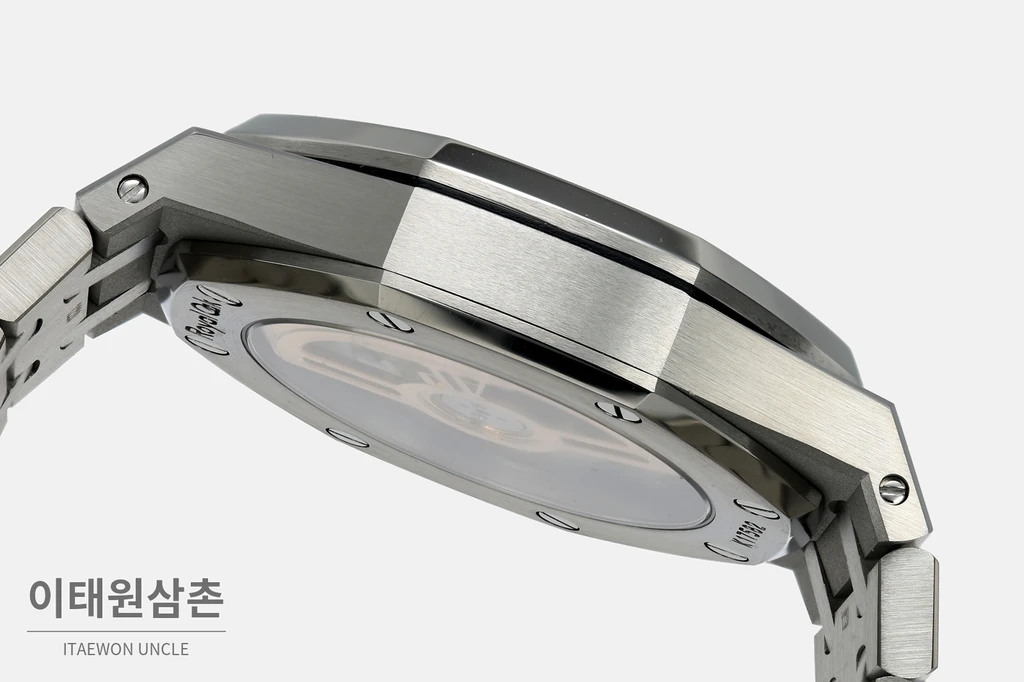 오데마피게 로열오크 실버 다이아베젤 퍼플다이얼 오토매틱 37mm