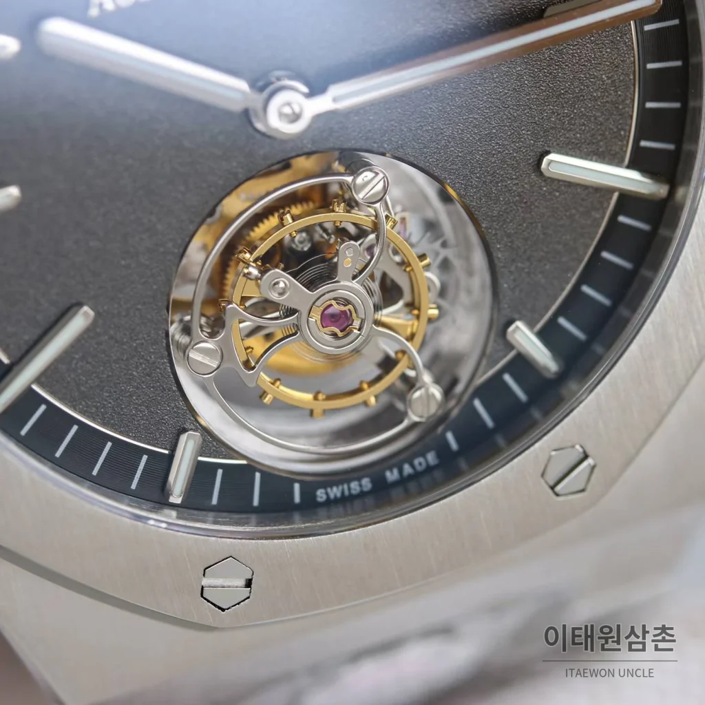 오데마피게 로열오크 스틸 블루다이얼 플라잉투르비용 오토매틱 41mm 26530ST.OO.1220ST.01