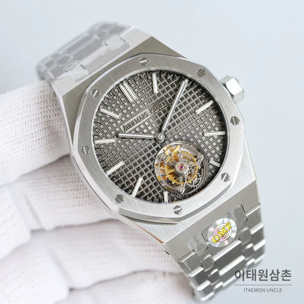오데마피게 로열오크 스틸 블루다이얼 플라잉투르비용 오토매틱 41mm 26530ST.OO.1220ST.01 (3)