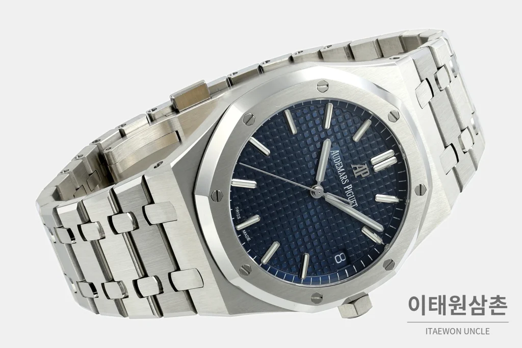오데마피게 로열오크 스틸 네이비다이얼 일체형 기계식 41mm