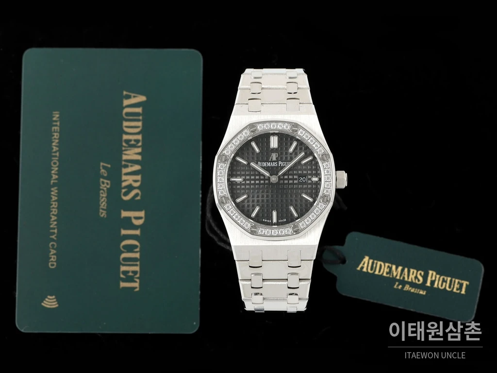 오데마피게 로열오크 스와로브스키 베젤 그랑 타피스리 쿼츠 33mm 67651OR 블랙 다이얼 스틸 브레이슬릿 (2)