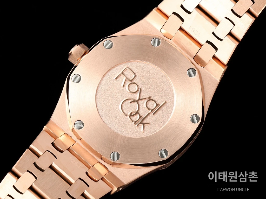오데마피게 로열오크 스와로브스키 베젤 그랑 타피스리 쿼츠 33mm 67651OR 블랙 다이얼 로즈골드 브레이슬릿