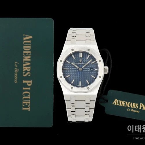 오데마피게 로열오크 스와로브스키 베젤 그랑 타피스리 쿼츠 33mm 67651OR 블루 다이얼 스틸 브레이슬릿