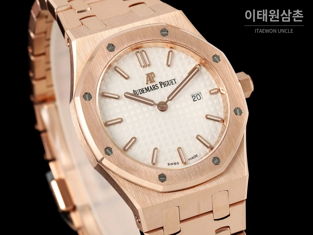 오데마피게 로열오크 스와로브스키 베젤 그랑 타피스리 쿼츠 33mm 67651OR 화이트 다이얼 로즈골드 브레이슬릿