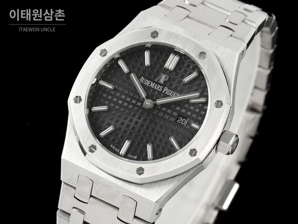 오데마피게 로열오크 스와로브스키 베젤 그랑 타피스리 쿼츠 33mm 67651OR 블랙 다이얼 스틸 브레이슬릿