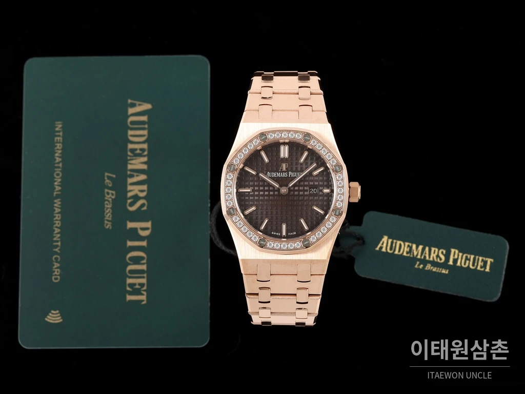 오데마피게 로열오크 스와로브스키 베젤 그랑 타피스리 쿼츠 33mm 67651OR 블랙 다이얼 로즈골드 브레이슬릿 (3)