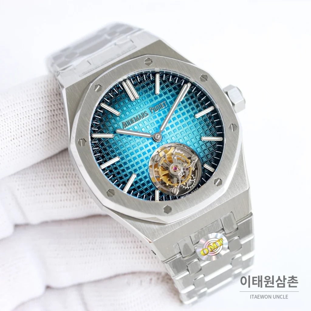 오데마피게 로열오크 투르비용 오토매틱 블루 다이얼