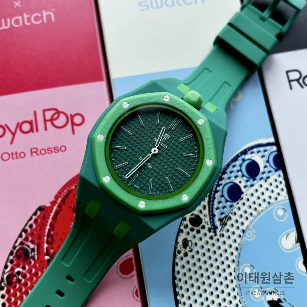 오데마피게 스와치 로열 팝 스타일 바이오세라믹 쿼츠 42mm 탄 그린 다이얼 그린 러버 스트랩