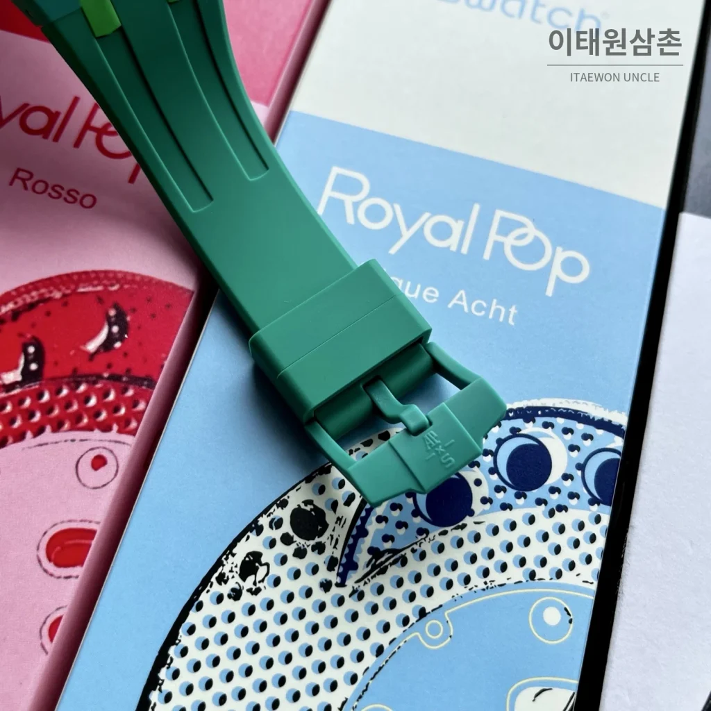 오데마피게 스와치 로열 팝 스타일 바이오세라믹 쿼츠 42mm 탄 그린 다이얼 그린 러버 스트랩