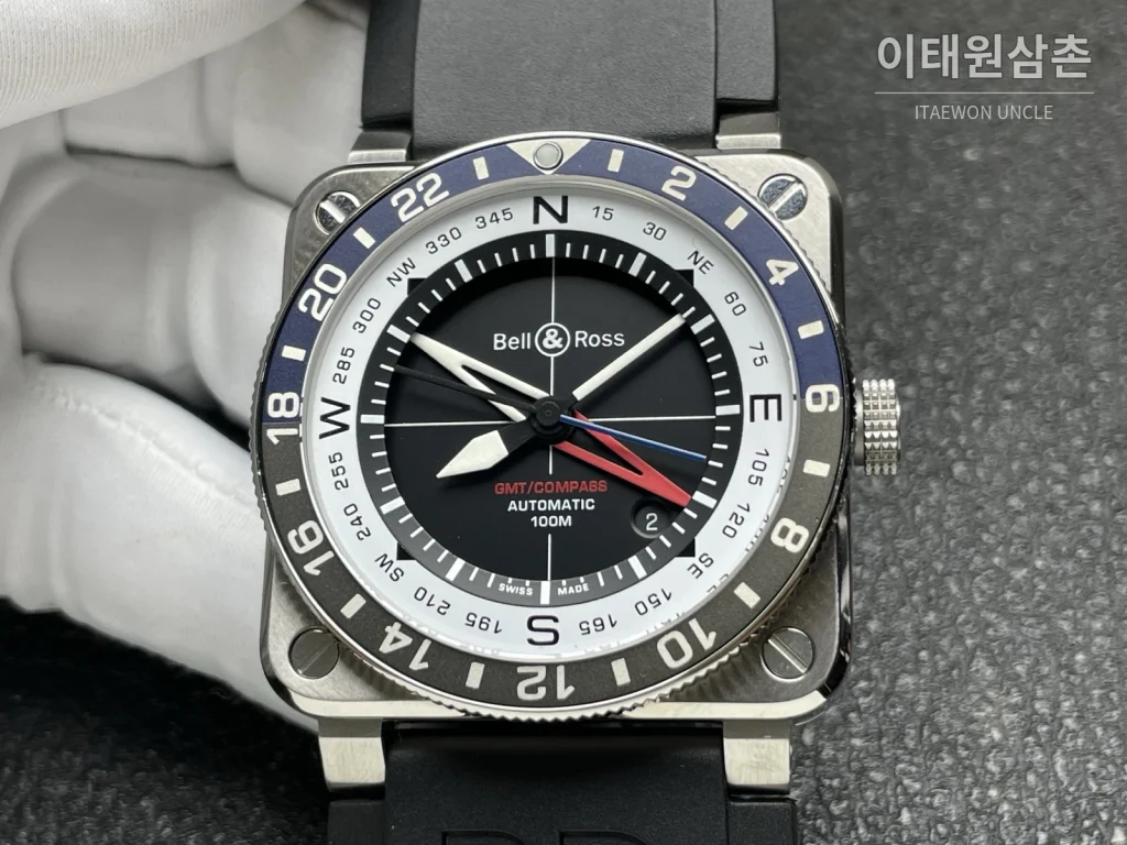 벨앤로스 BR-03 GMT 컴퍼스 스테인리스 GMT 오토매틱 42mm BR0393 블랙 다이얼 블랙 러버 스트랩 네이비 베젤