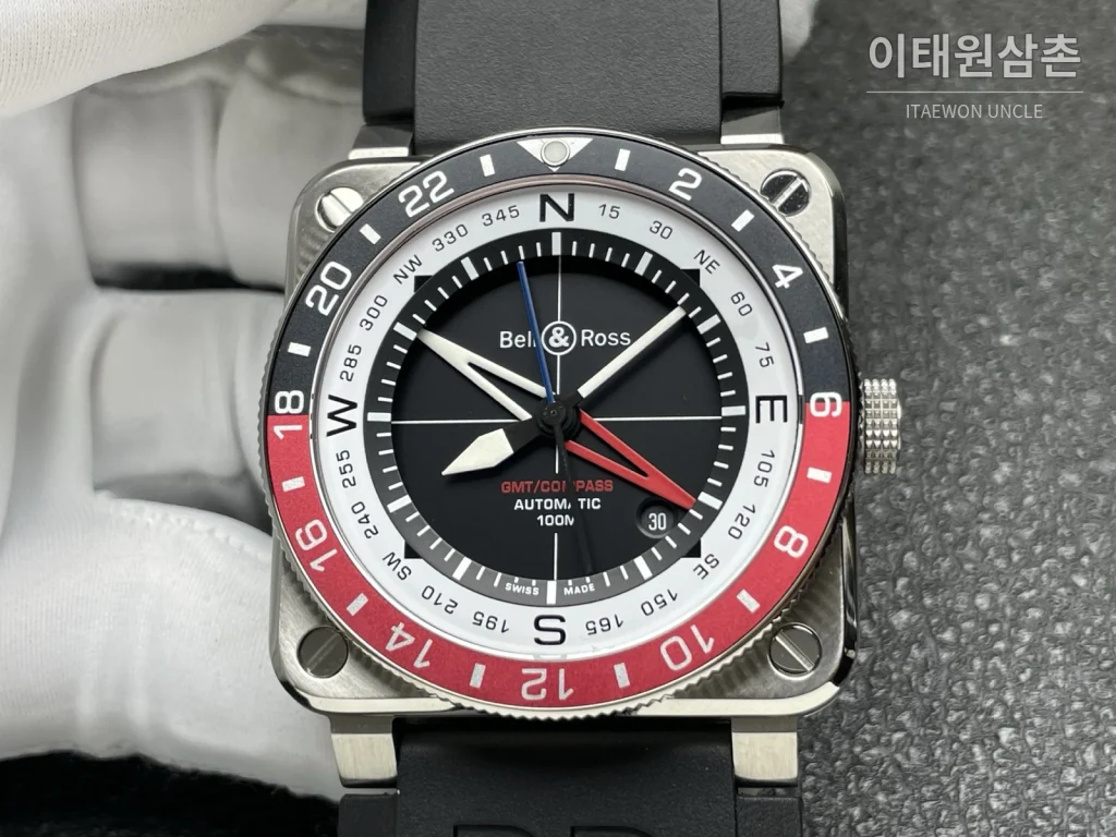 벨앤로스 BR-03 GMT 컴퍼스 스테인리스 GMT 오토매틱 42mm BR0393 블랙 다이얼 블랙 러버 스트랩 레드 베젤 (2)