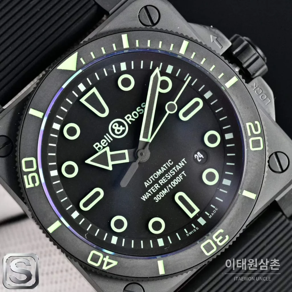 벨앤로스 BR03A 스틸 세라믹베젤 블랙다이얼 오토매틱 42mm 블랙 러버 스트랩 (2)
