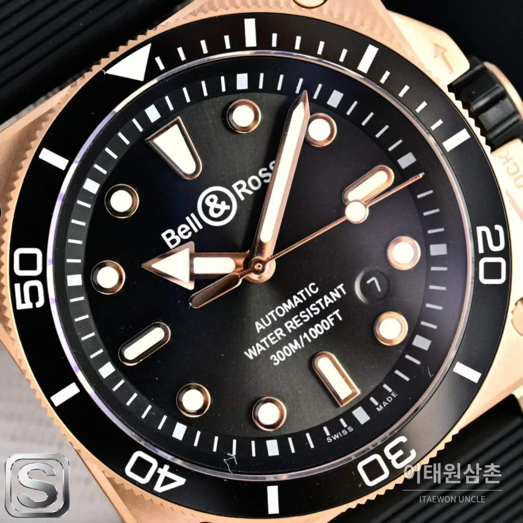 벨앤로스 BR03A 스틸 세라믹베젤 블랙다이얼 오토매틱 42mm 블랙 러버 스트랩