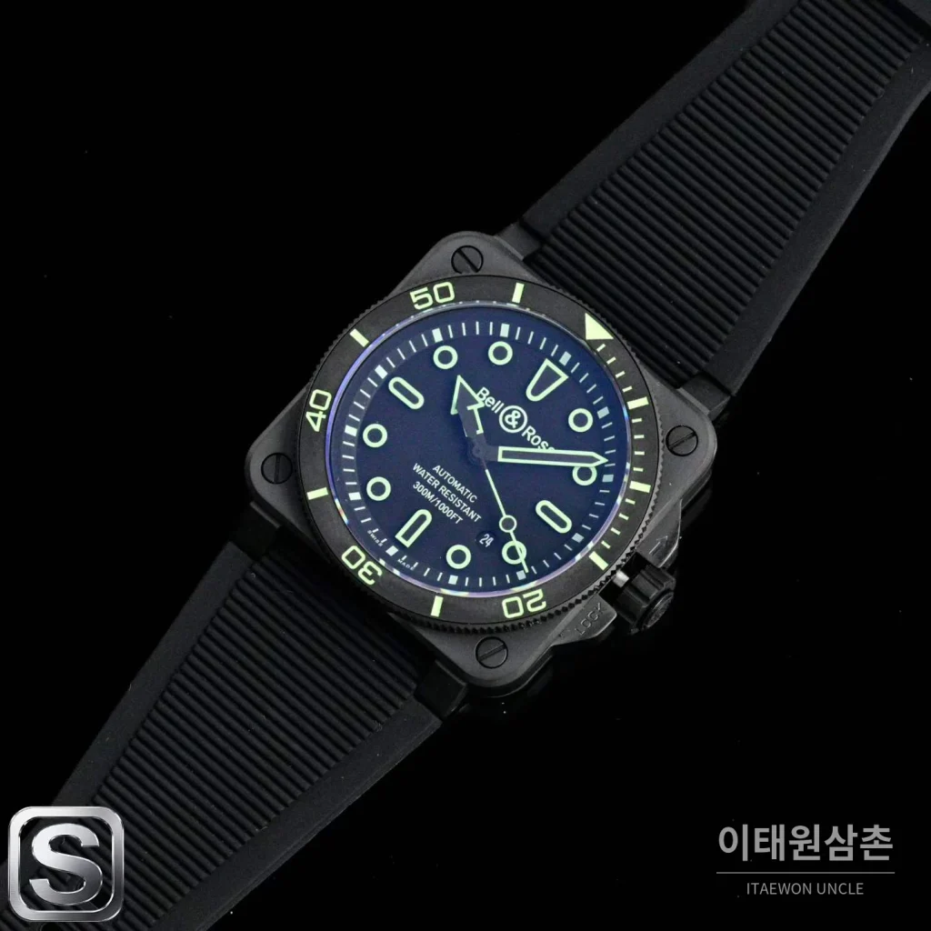 벨앤로스 BR03A 스틸 세라믹베젤 블랙다이얼 오토매틱 42mm 블랙 러버 스트랩 (2)