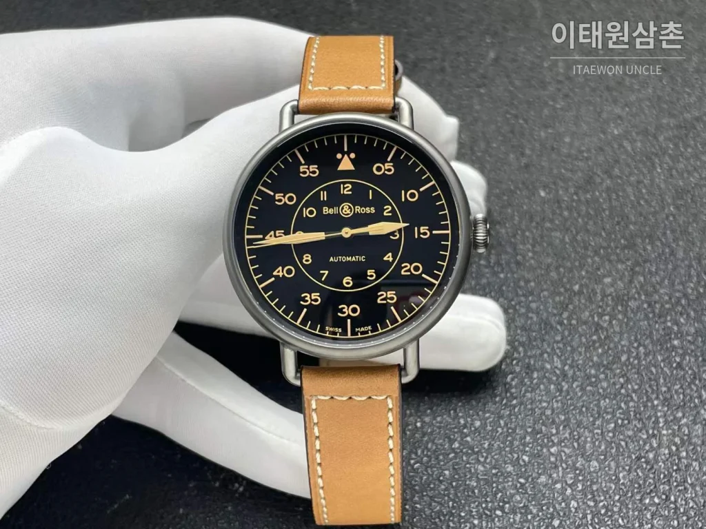 벨앤로스 빈티지 그레이PVD 스틸 블랙다이얼 오토매틱 45mm 브라운 가죽 스트랩 그레이 베젤