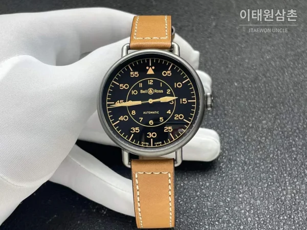 벨앤로스 빈티지 그레이PVD 스틸 블랙다이얼 오토매틱 45mm 브라운 가죽 스트랩 그레이 베젤